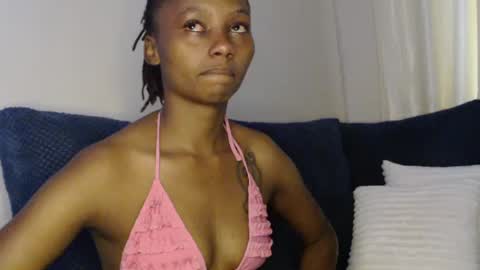Snapshot of wetfreakym chatting on 19, 7, 2026 Bella online show from 19, 7, 2026