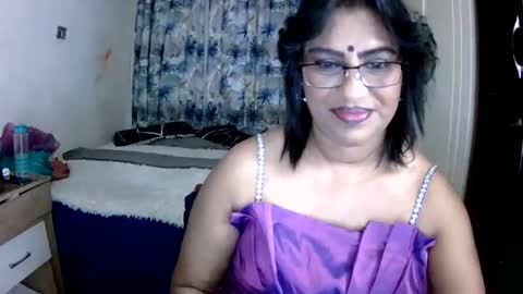 Snapshot of wetindian1971 chatting on 23, 7, 2026 kavita online show from 23, 7, 2026