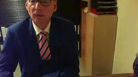 Snapshot of wetsuitedman chatting on 19, 6, 2026 Franz online show from 19, 6, 2026
