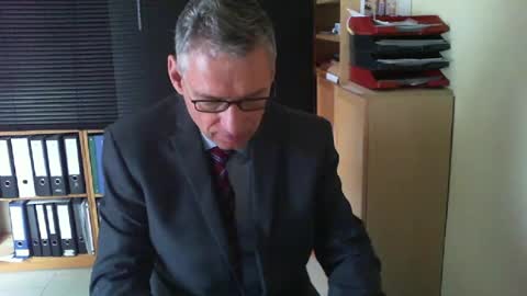 Snapshot of wetsuitedman chatting on 5, 7, 2026 Franz online show from 5, 7, 2026