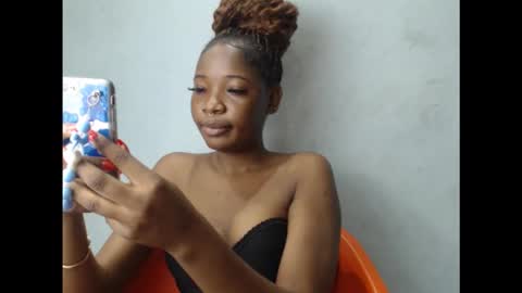 Snapshot of wetxxbabe chatting on 22, 10, 2025 wetxxbabe online show from 22, 10, 2025