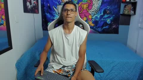 Snapshot of wexx_ chatting on 27, 1, 2025 wex online show from 27, 1, 2025