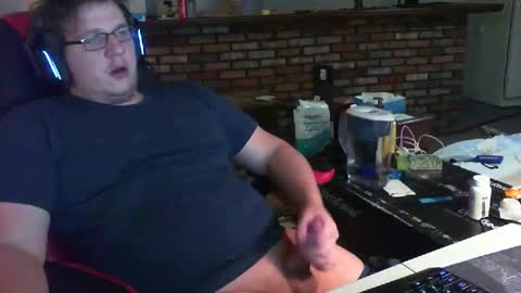 Snapshot of whateverdude555 chatting on 13, 11, 2025 whateverdude555 online show from 13, 11, 2025