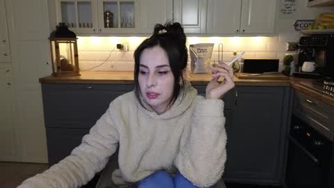 Snapshot of whats_her_name chatting on 11, 1, 2025 Victoria Maria online show from 11, 1, 2025