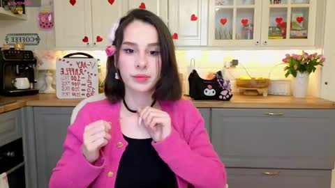 Snapshot of whats_her_name chatting on 1, 2, 2026 Victoria Maria online show from 1, 2, 2026