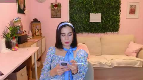 Snapshot of whats_her_name chatting on 9, 2, 2026 Victoria Maria online show from 9, 2, 2026