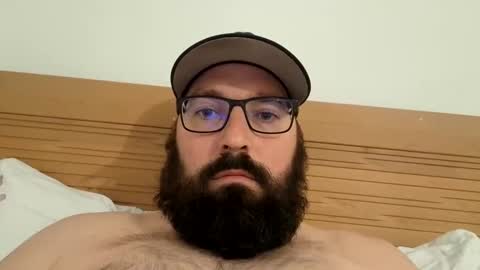 wheely19871606 online show from 12, 2, 2025