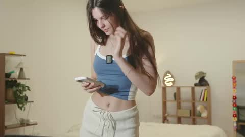 Snapshot of whisper_of_love chatting on 28, 4, 2026 Naomi online show from 28, 4, 2026