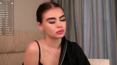 Snapshot of whisperlure chatting on 16, 5, 2026 Zozo online show from 16, 5, 2026