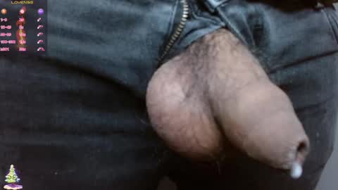 Snapshot of whispers_caplan chatting on 11, 1, 2025 yors online show from 11, 1, 2025