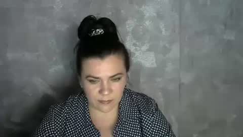 Snapshot of white__queen_ chatting on 9, 6, 2026 white__queen_ online show from 9, 6, 2026
