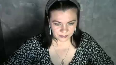 Snapshot of white__queen_ chatting on 23, 6, 2026 white__queen_ online show from 23, 6, 2026