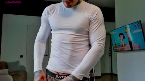 Snapshot of white_king999 chatting on 26, 4, 2026 Max online show from 26, 4, 2026