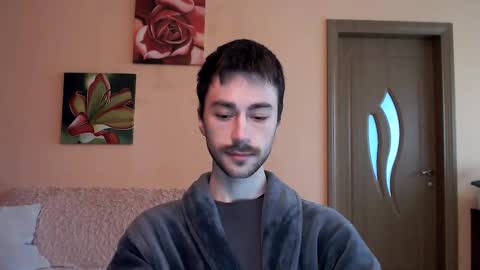 Snapshot of white_sport chatting on 4, 10, 2025 Tom online show from 4, 10, 2025