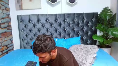 Dylan white online show from 26, 2, 2025