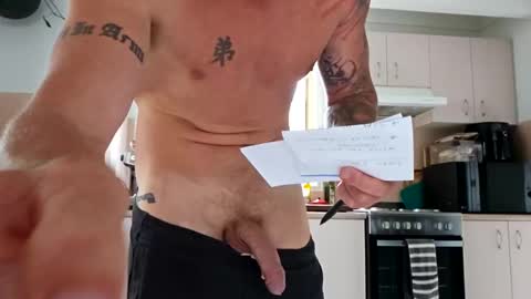 Snapshot of whitehung87 chatting on 1, 1, 2025 whitehung87 online show from 1, 1, 2025