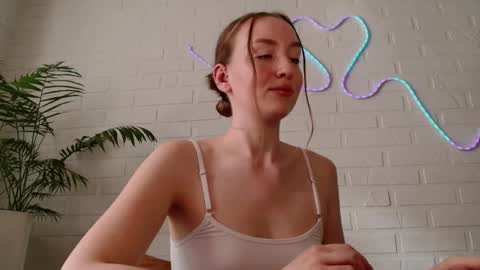 Snapshot of whiteprincessluna chatting on 11, 5, 2026 You wont find me here on Saturdays and Sundays online show from 11, 5, 2026