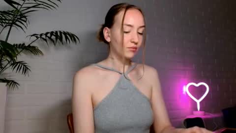 Snapshot of whiteprincessluna chatting on 26, 6, 2026 You wont find me here on Saturdays and Sundays online show from 26, 6, 2026