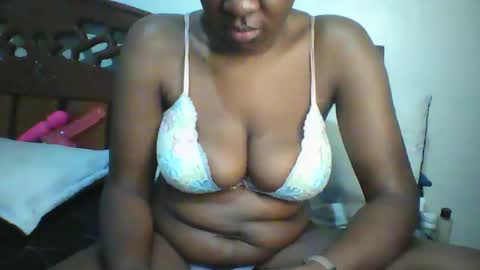 Snapshot of whitney_ly chatting on 10, 6, 2026 whitney_ly online show from 10, 6, 2026