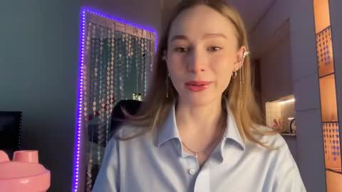 Alisa online show from 28, 12, 2024