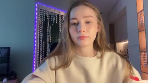 Alisa online show from 3, 1, 2025