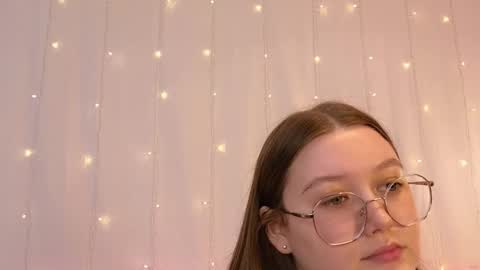 Sarah online show from 2, 2, 2025