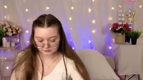 Sarah online show from 4, 3, 2025