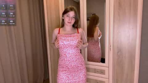 Snapshot of whymollycry chatting on 6, 6, 2026 Molly online show from 6, 6, 2026