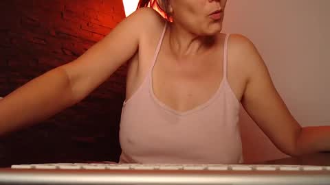 Snapshot of wickedtease chatting on 28, 5, 2026 Ms Sultry online show from 28, 5, 2026