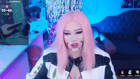 Snapshot of wickedxqueen chatting on 2, 2, 2025 Laura  online show from 2, 2, 2025