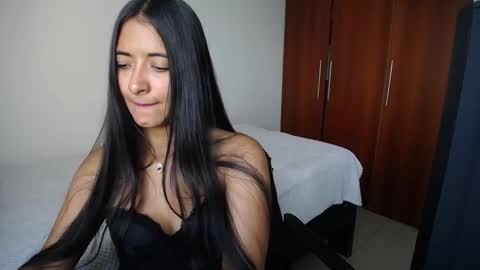 Ilauren online show from 2, 3, 2026