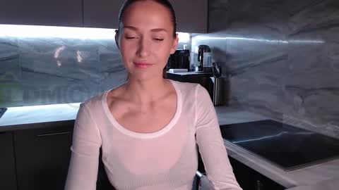 Snapshot of wild_becky chatting on 27, 10, 2025 i need it so much 3 online show from 27, 10, 2025