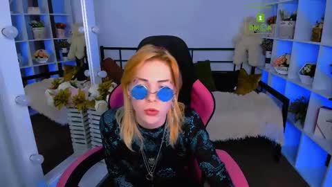 wild_berry_soul online show from 24, 10, 2025