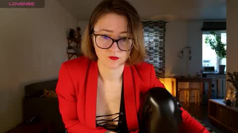 Snapshot of wild_peony chatting on 26, 10, 2025 wild_peony online show from 26, 10, 2025