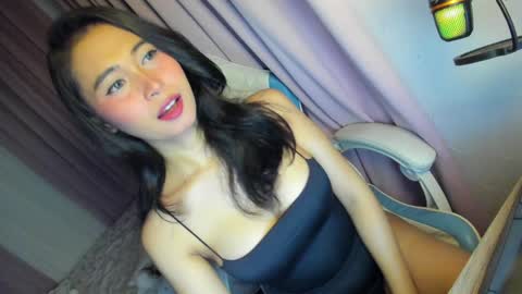 Snapshot of wildkittytrans chatting on 4, 1, 2025 CHRISTINE online show from 4, 1, 2025