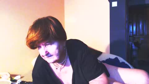 WildRedCat online show from 15, 2, 2025