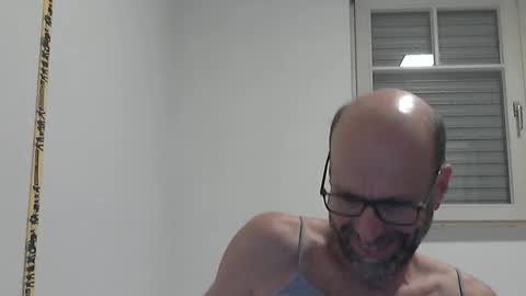 Snapshot of willbillbillwill chatting on 10, 2, 2026 Lilian online show from 10, 2, 2026
