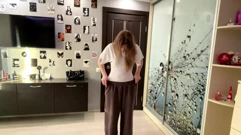 Olivia online show from 6, 4, 2026