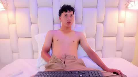 Snapshot of willescobar chatting on 2, 5, 2026 WILL online show from 2, 5, 2026