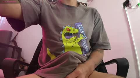 Snapshot of willou_86 chatting on 8, 4, 2026 willou_86 online show from 8, 4, 2026