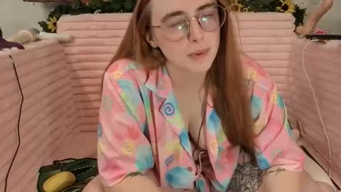 Snapshot of willowthewhips87 chatting on 16, 4, 2026 Willow online show from 16, 4, 2026