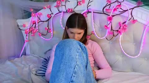 Vicki3 online show from 13, 3, 2026