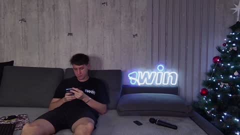 wineandboobs online show from 25, 12, 2024