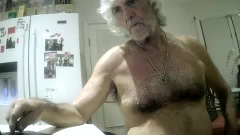 Snapshot of winedog2020 chatting on 20, 7, 2026 Gundja Man online show from 20, 7, 2026