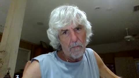 Snapshot of winedog2020 chatting on 2, 8, 2026 Gundja Man online show from 2, 8, 2026