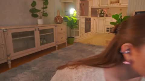 Snapshot of winnieriedesel chatting on 26, 5, 2026 Lillian online show from 26, 5, 2026