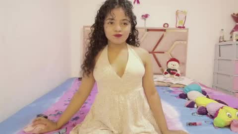 Snapshot of winnifer_gonzalez chatting on 26, 5, 2026 Winnifer Gonzalez online show from 26, 5, 2026