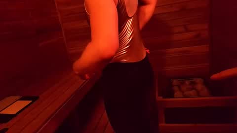 Snapshot of wipwips chatting on 25, 2, 2026 KiwiFruit89 online show from 25, 2, 2026