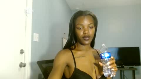 Snapshot of wishhwashy22 chatting on 9, 1, 2025 Chanel online show from 9, 1, 2025