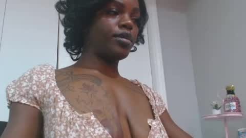 Snapshot of wishhwashy22 chatting on 27, 6, 2026 Chanel online show from 27, 6, 2026